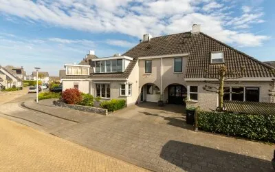 Twee-onder-één-kap te koop: James Grieve 13, Passewaaij-Noord-West Tiel
