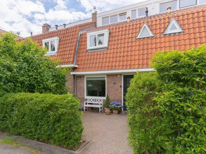 Tussenwoning te huur: Jan Benninghstraat 25, Elsrijk West Amstelveen