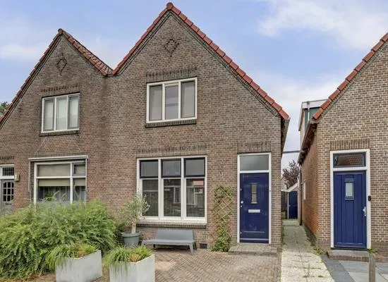 Twee-onder-één-kap te koop: Jan Bogtstrastraat 3, Franeker Vliet Tuinen en Frisia Franeker