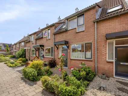 Tussenwoning te koop: Jan de Geusrede 16, Redebuurt Capelle Aan Den Ijssel