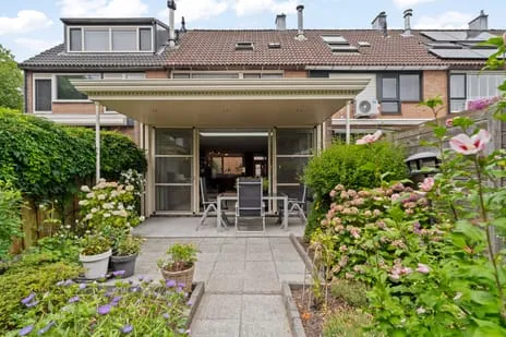 Tussenwoning te koop: Jan de Geusrede 4, Redebuurt Capelle Aan Den Ijssel