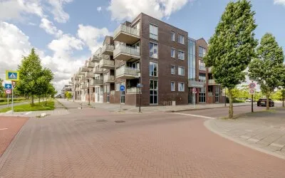 Appartement te koop: Jan Doustraat 48, Bangert en Oosterpolder - Buurt 35 04 Zwaag