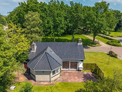 Vrijstaande woning te koop: Jan Fabriciuslaan 9, Roden Roden