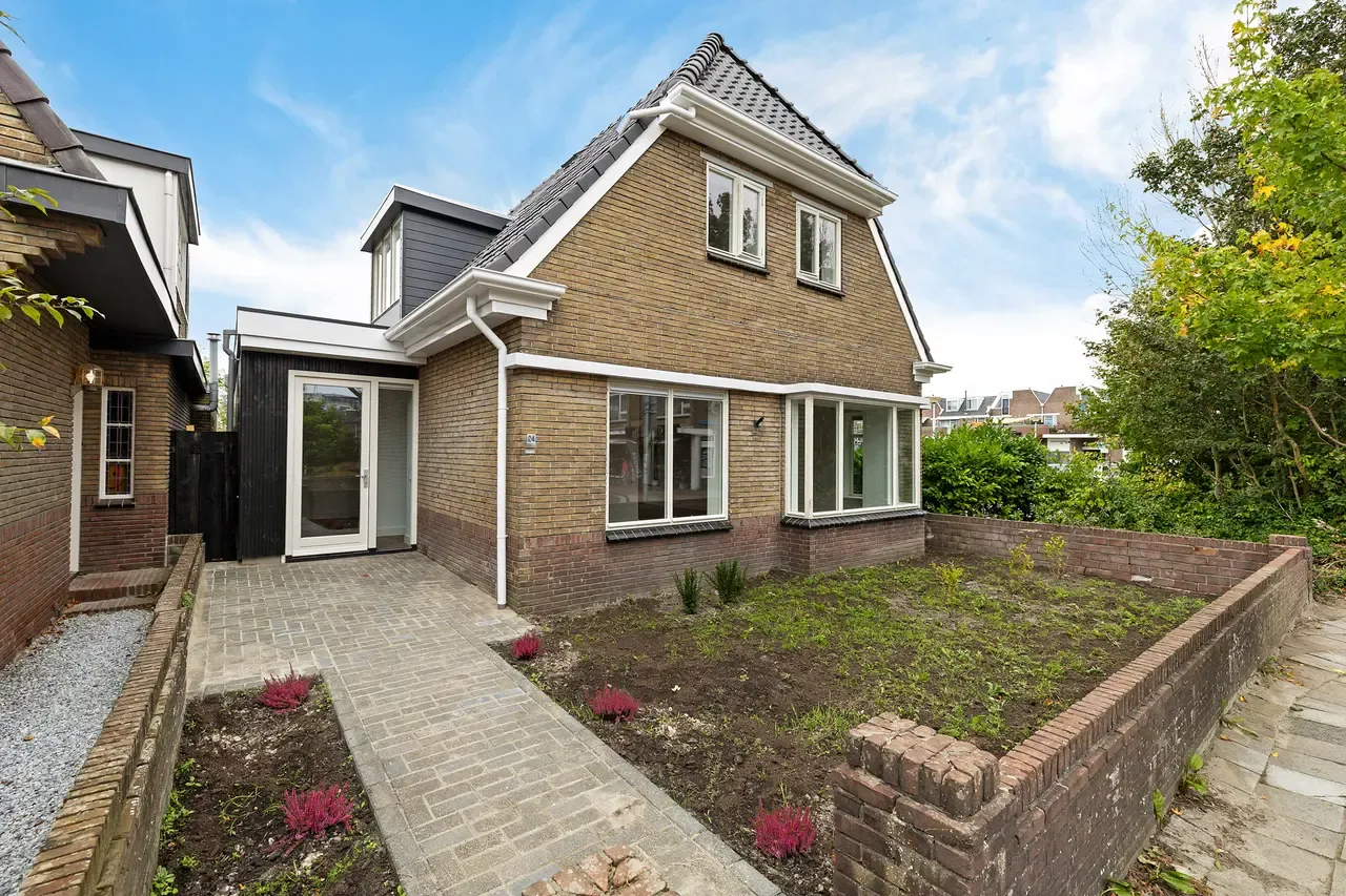 Vrijstaande woning te koop: Jan Gelinde van Blomstraat 24, Drachten