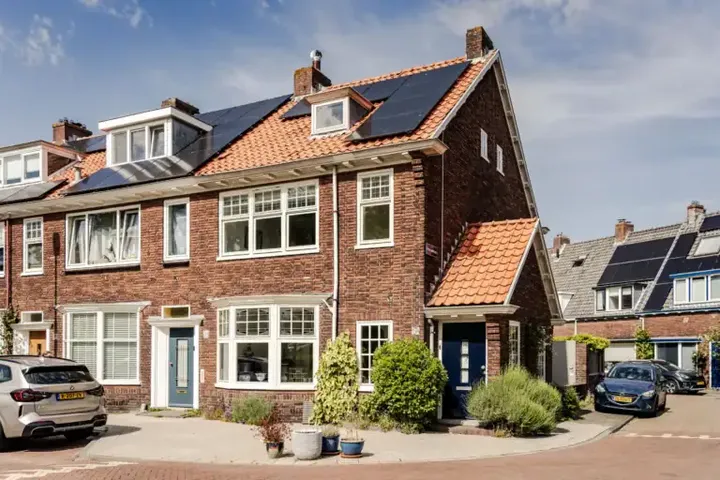 Hoekwoning te koop: Jan Gijzenkade 199, Rivierenbuurt Haarlem