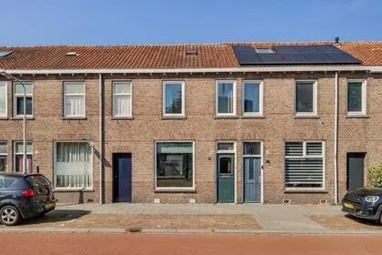 Tussenwoning te koop: Jan Heijnsstraat 39, Bouwmeestersbuurt Zuid Tilburg