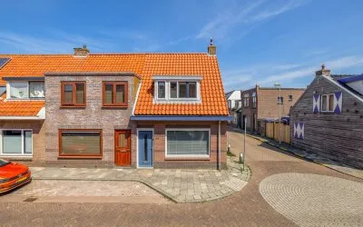 Hoekwoning te koop: Jan in 't Veltstraat 65, Visbuurt Den Helder