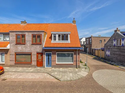 Hoekwoning te koop: Jan in 't Veltstraat 65, Visbuurt Den Helder