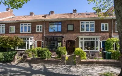 Tussenwoning te koop: Jan Luykenstraat 104, Roemer Visscherbuurt Haarlem