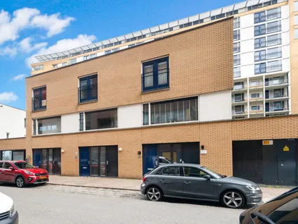 Tussenwoning te koop: Jan Pettersonstraat 13, Oud IJsselmonde Rotterdam