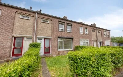 Tussenwoning te koop: Jan Pieterszoon Coenstraat 34, De Kemp Roermond
