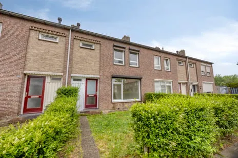 Tussenwoning te koop: Jan Pieterszoon Coenstraat 34, De Kemp Roermond