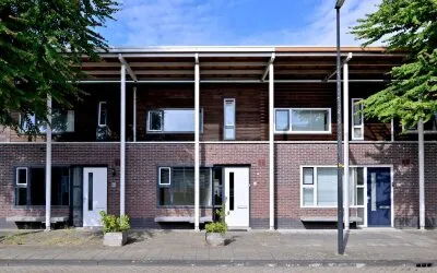 Tussenwoning te koop: Jan Rijkenstraat 44, Steinvoorde Deventer