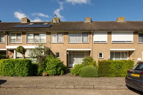 Tussenwoning te koop: Jan Sluijtersstraat 47, Scherpdeel Roosendaal