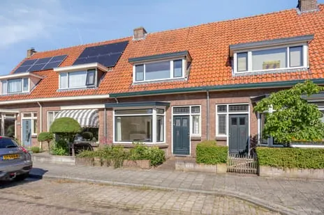 Tussenwoning te koop: Jan Steenstraat 8, Zandweerd-Zuid Deventer