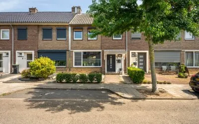 Terraced house for sale: Jan Steenstraat 9, Kluis Geleen