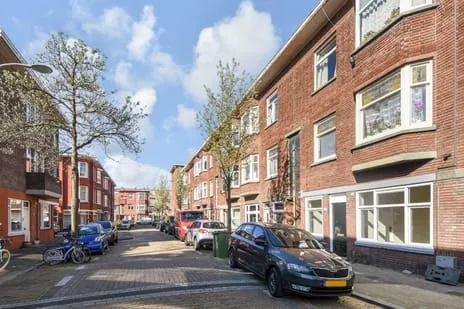 Apartment for sale: Jan ten Brinkstraat 229, Laakkwartier-Oost 'S-Gravenhage
