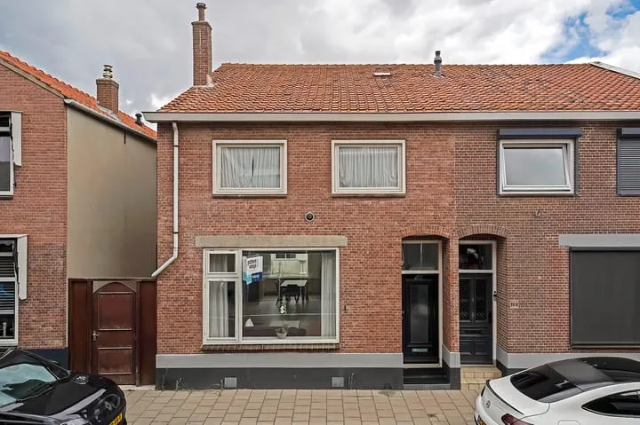Twee-onder-één-kap te koop: Jan Tooropstraat 102, De Noord Katwijk (Zh)