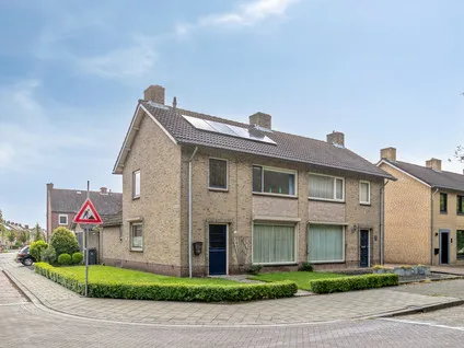 Twee-onder-één-kap te koop: Jan van Amstelstraat 80, Boschweg Zuidwest Schijndel