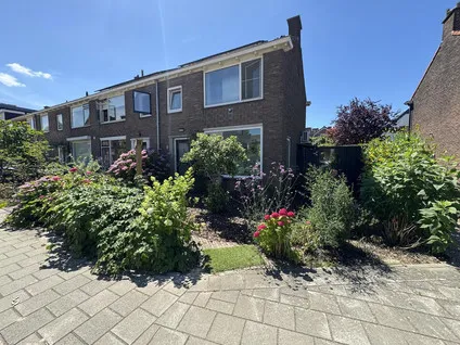 Corner house for sale: Jan van Beaumontstraat 15, Ouwe Gouwe Gouda