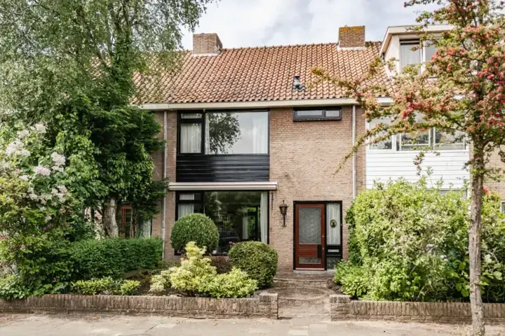 Tussenwoning te koop: Jan van Galenstraat 51, Van Galenbuurt Haarlem