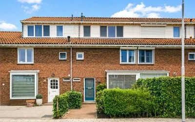 Tussenwoning te koop: Jan van Goyenlaan 26, Elsrijk Oost Amstelveen