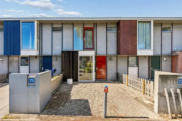 Tussenwoning te koop: Jan van Goyenstraat 77, Tussen de Vaarten N.- Oost Almere