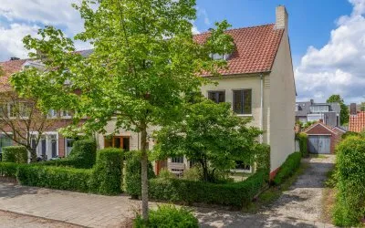 Hoekwoning te koop: Jan van Heelustraat 4, Schrijversbuurt Eindhoven