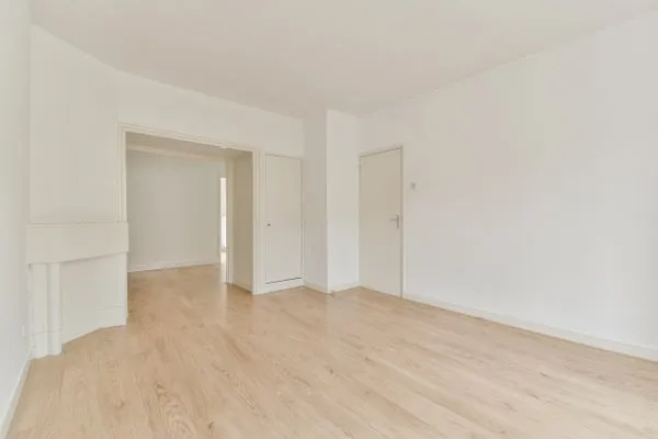 Apartment for rent: Jan van Riebeekstraat 15-3, Filips van Almondekwartier Amsterdam