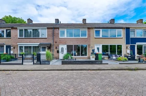 Tussenwoning te koop: Jan Vermeerlaan 26, Scherpdeel Roosendaal