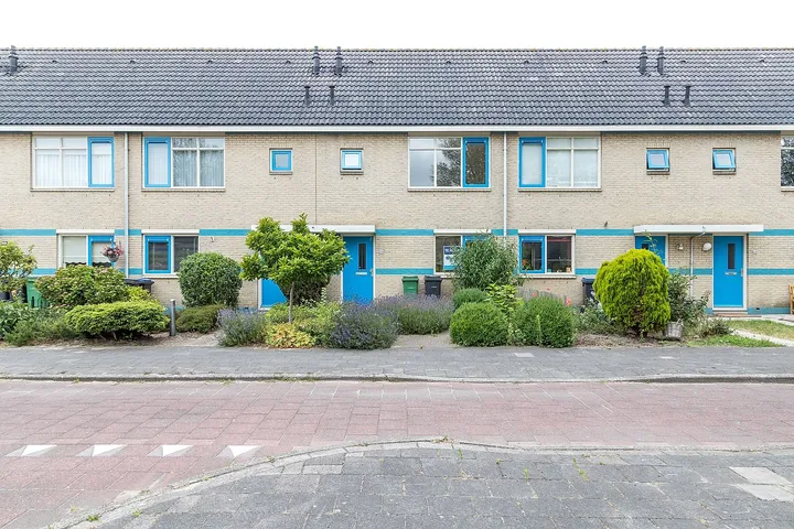 Tussenwoning te huur: Jan Weilandlaan 15, Theaterbuurt Amstelveen