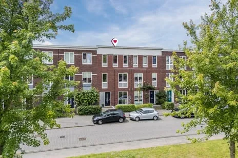 Tussenwoning te koop: Jan Wolkerssingel 201, Grauwaart Utrecht