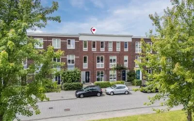 Terraced house for sale: Jan Wolkerssingel 201, Grauwaart Utrecht