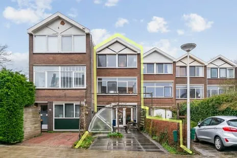 Tussenwoning te koop: Jan Albert de Gravenlaan 40, Westwout Zoeterwoude