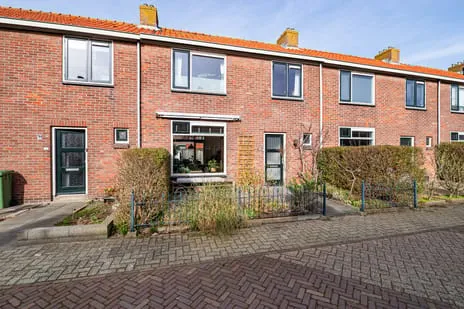 Tussenwoning te koop: Jan Bijlstraat 15, Den Helder