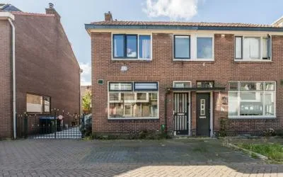 Hoekwoning te koop: Jan Bouwmeesterstraat 12B, Zaandam