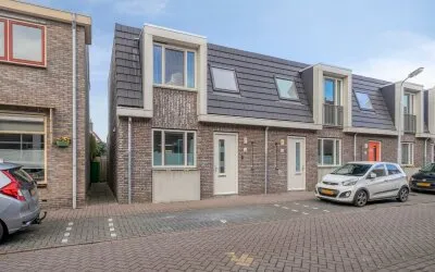 Hoekwoning te koop: Jan Bouwmeesterstraat 13, Zaandam