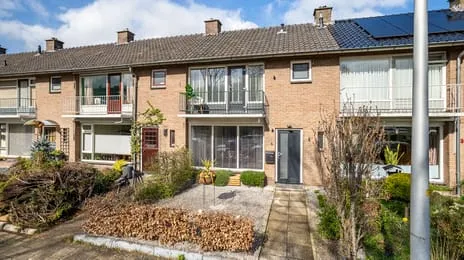 Tussenwoning te koop: Jan Janslaan 5, Vriezenveenseweg en omgeving Haghoek West Almelo