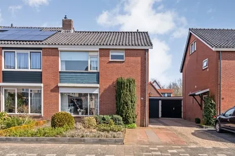 Twee-onder-één-kap te koop: Jan Lievenstraat 20, Zienesch Haaksbergen