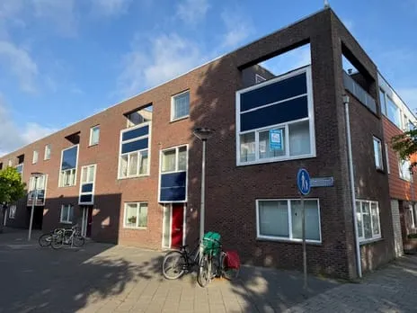 Tussenwoning te koop: Jan Ligthartstraat 1, Schildersbuurt-Oost 'S-Gravenhage