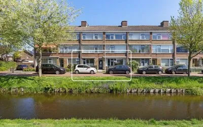 Appartement te koop: Jan Pieterszoon Coenlaan 22, Zeeheldenbuurt Alphen Aan Den Rijn