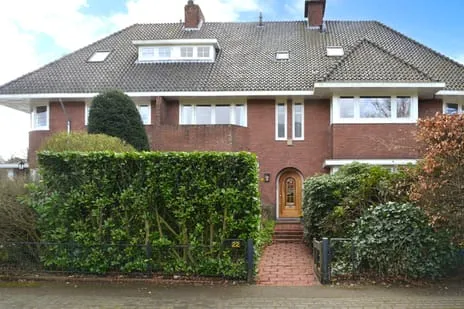 Tussenwoning te koop: Jan Steenlaan 22, Naarden