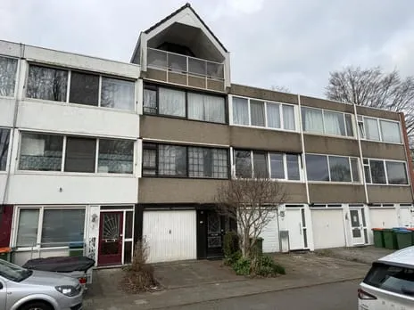 Tussenwoning te koop: Jan van den Domstraat 17, Geeren-noord Breda
