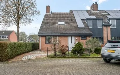 Hoekwoning te koop: Jan van der Gripstraat 1, Tiel