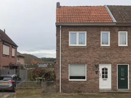 Twee-onder-één-kap te koop: Jan van Houtemstraat 4, Wijlre Wijlre