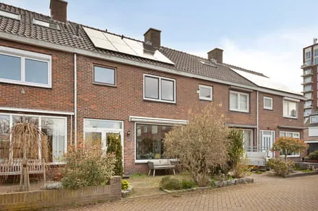 Tussenwoning te koop: Jan van Polanenstraat 37, Slotherenbuurt Heemskerk