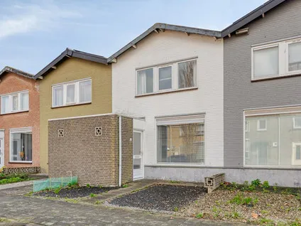 Tussenwoning te koop: Jan van Rompustraat 24, Terneuzen