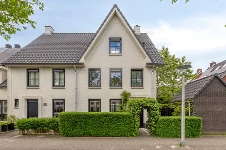 Hoekwoning te koop: Jane Addamslaan 6, Kastelenbuurt Amstelveen