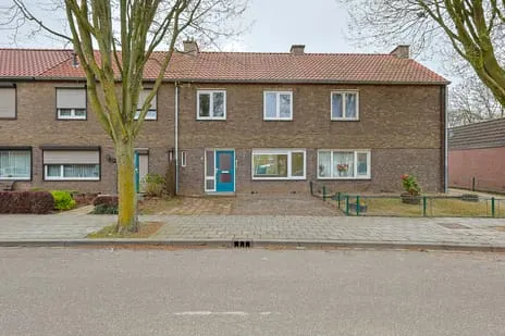 Tussenwoning te koop: Janssensstraat 4, Lindenheuvel Geleen