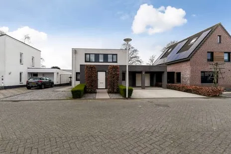 Vrijstaande woning te koop: Janssoniushof 34, Besoyen Waalwijk